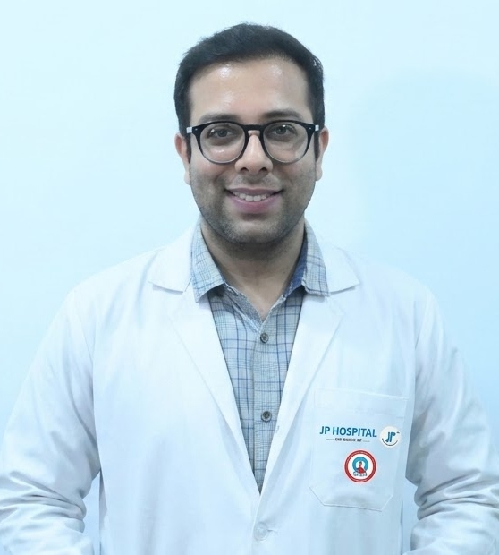 Dr. Dinesh Walia, Gastroenterologist at JP Hospital, Zirakpur